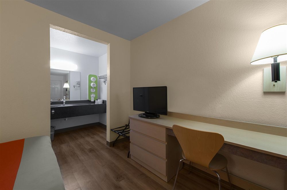 Motel 6-Niantic, Ct - New London エクステリア 写真