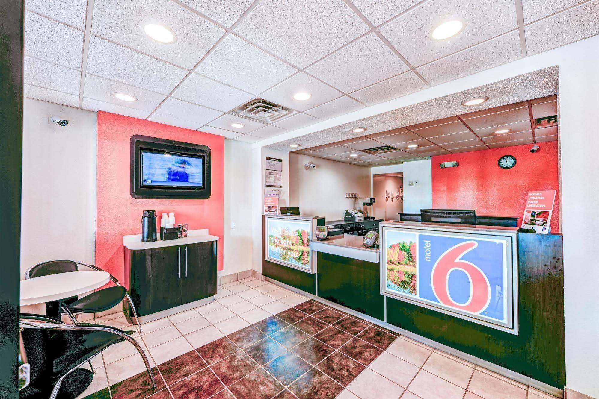 Motel 6-Niantic, Ct - New London エクステリア 写真