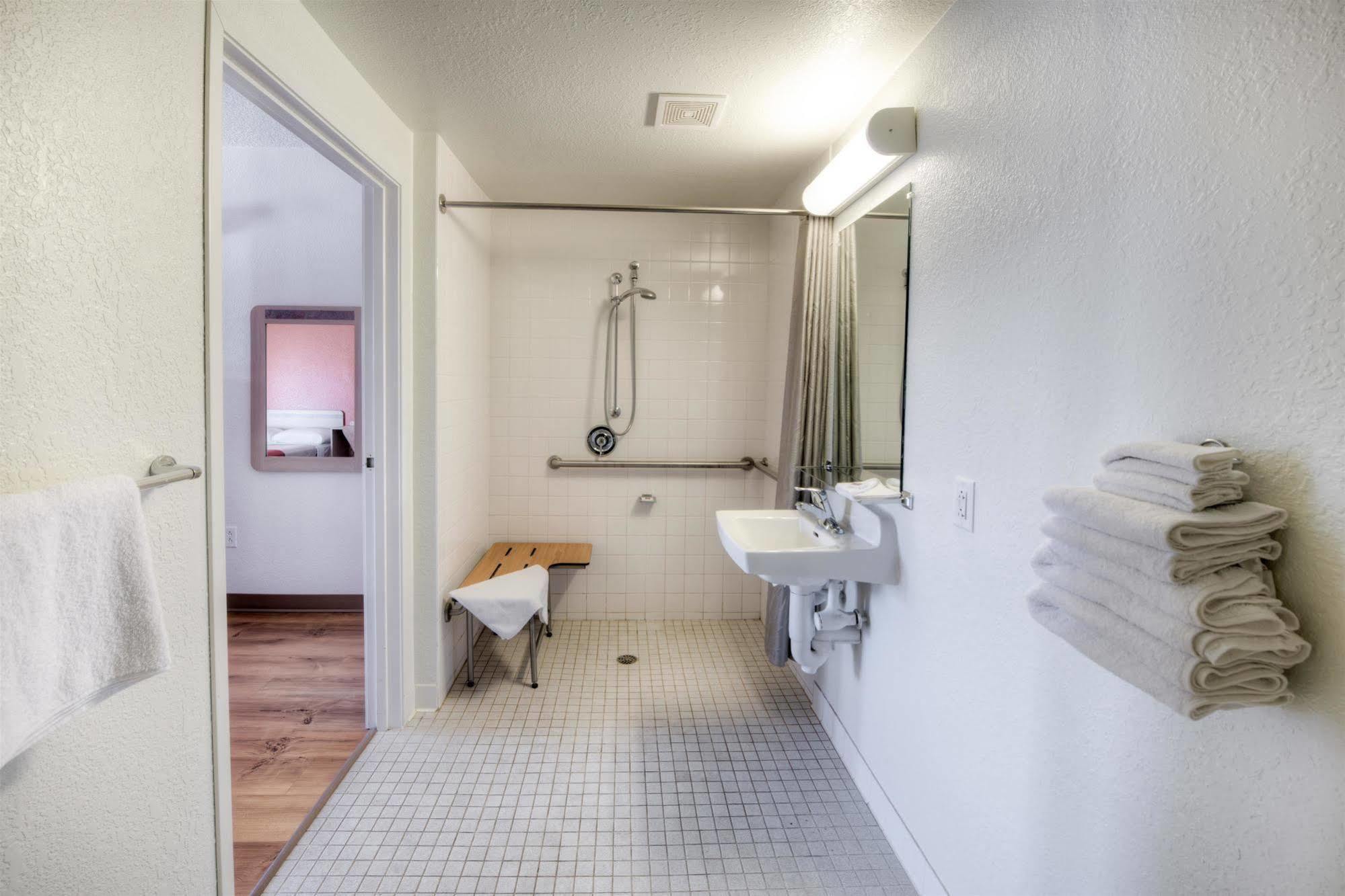 Motel 6-Niantic, Ct - New London エクステリア 写真