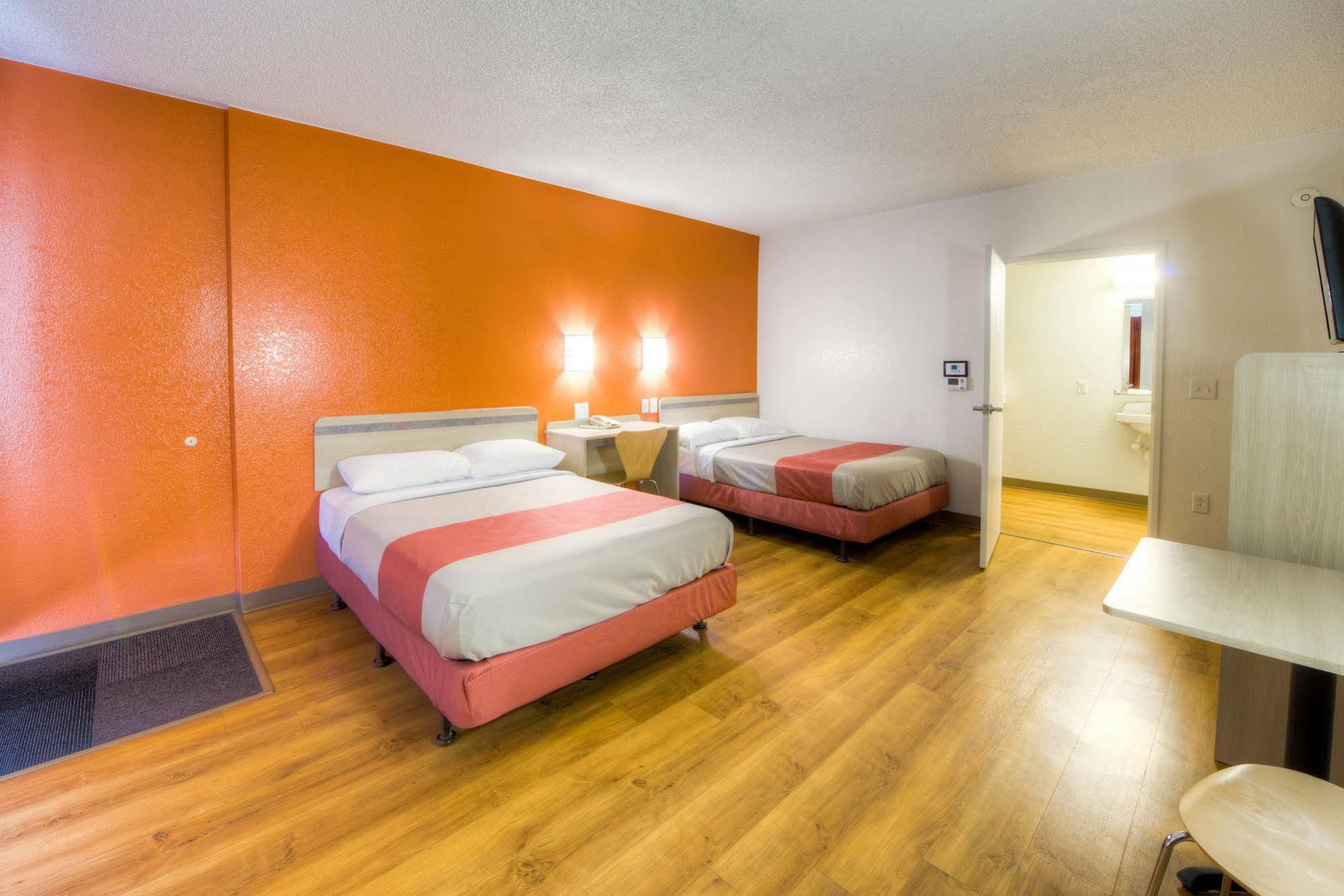 Motel 6-Niantic, Ct - New London エクステリア 写真