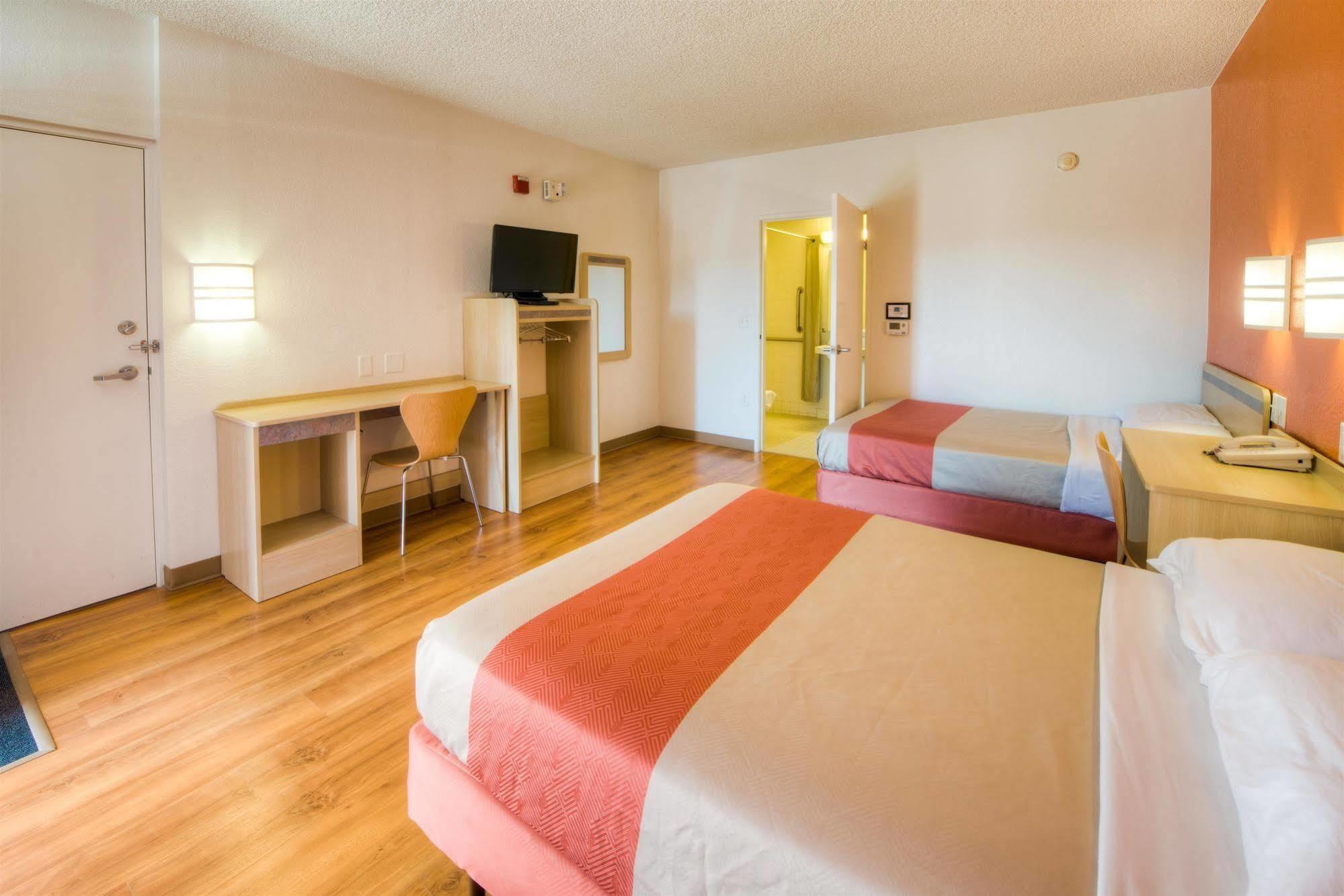Motel 6-Niantic, Ct - New London エクステリア 写真