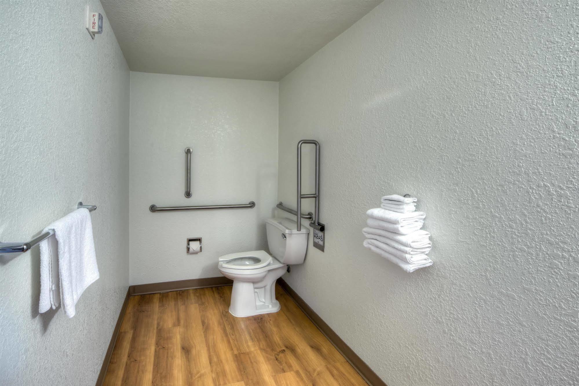 Motel 6-Niantic, Ct - New London エクステリア 写真
